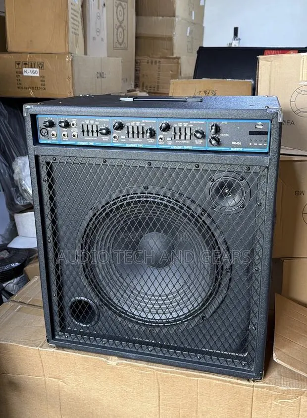 Yamaha Kb400 400watts Keyboard Combo (3 Channels) · Photo 1