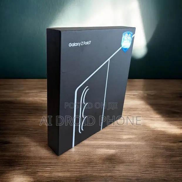 New Samsung Galaxy Z Fold7 256 GB Gray · Photo 3