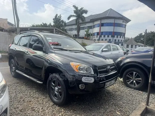 Toyota RAV4 2.5 2010 Black · Photo 1
