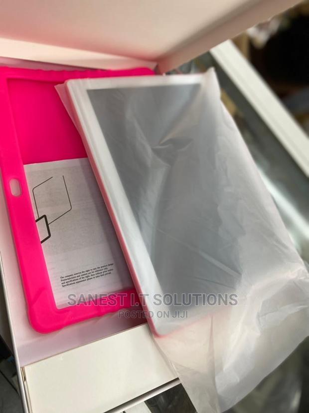 New Tablet 32 GB Pink · Photo 2