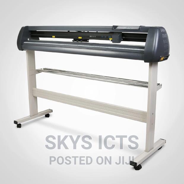 4 Feet Vinyl Cutting Plotter- Auto Contour · Photo 1