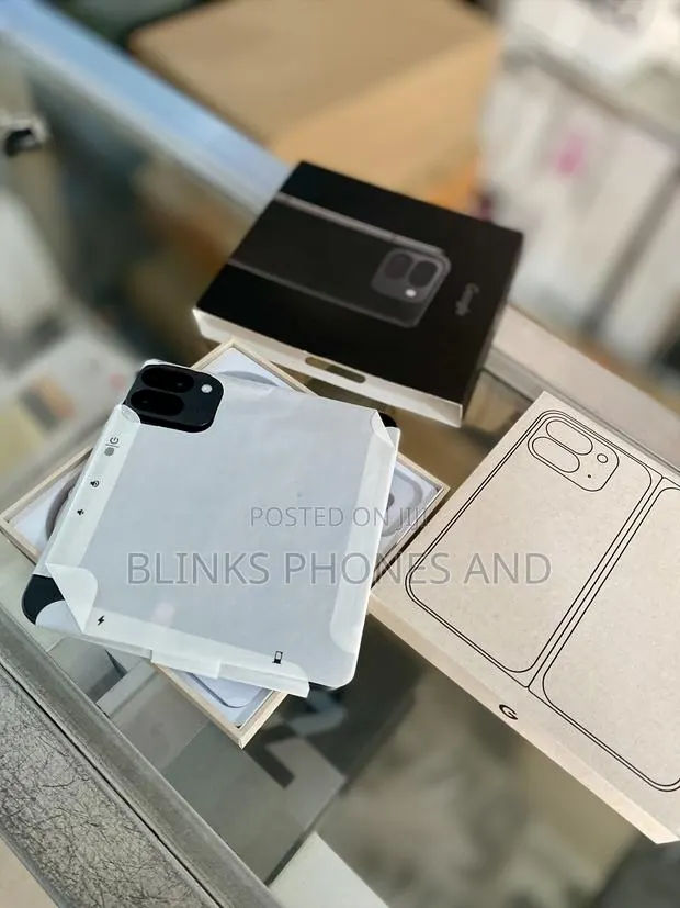 New Google Pixel 9 Pro Fold 256 GB Black · Photo 1