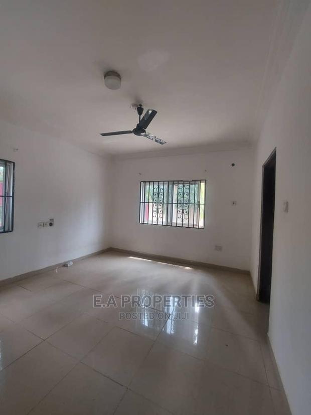 4bdrm House in E a Properties, Little Legon for Rent · Photo 8