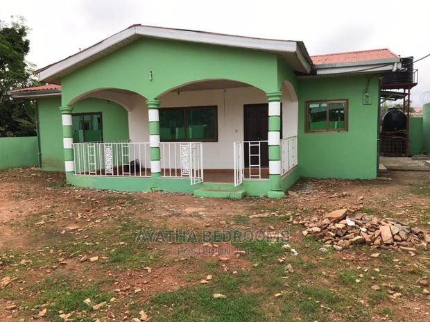 2bdrm House in Ayathar Bedroom, Teshie for Rent · Photo 1