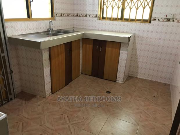 2bdrm House in Ayathar Bedroom, Teshie for Rent · Photo 8