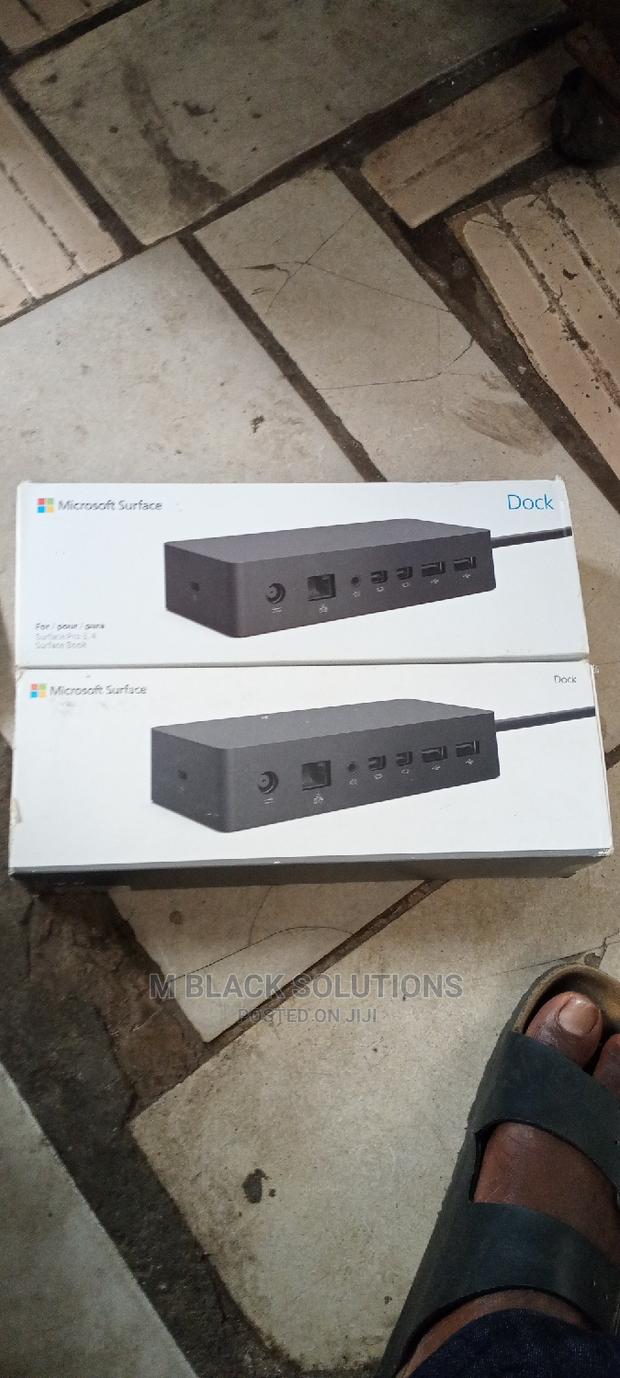 Microsoft Surface Dock · Photo 1