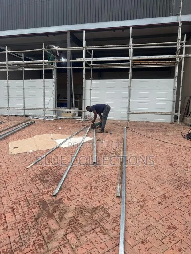 Garage Doors Automation · Photo 1
