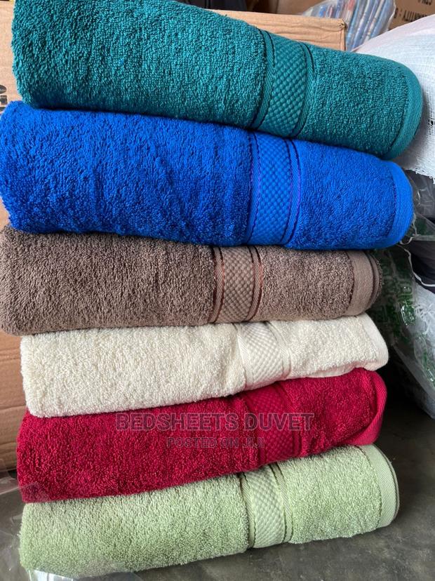 Cotton Bath Towel · Photo 1