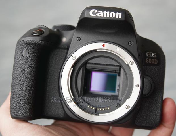 Quality Canon EOS 800D Digital SLR With 18-55 Is STM Lens · Photo 1