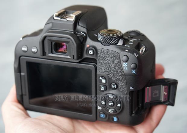 Quality Canon EOS 800D Digital SLR With 18-55 Is STM Lens · Photo 2