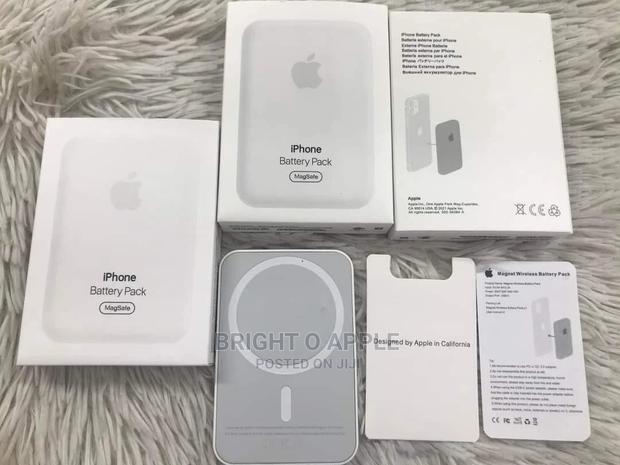 Apple Magsafe Adapter · Photo 3