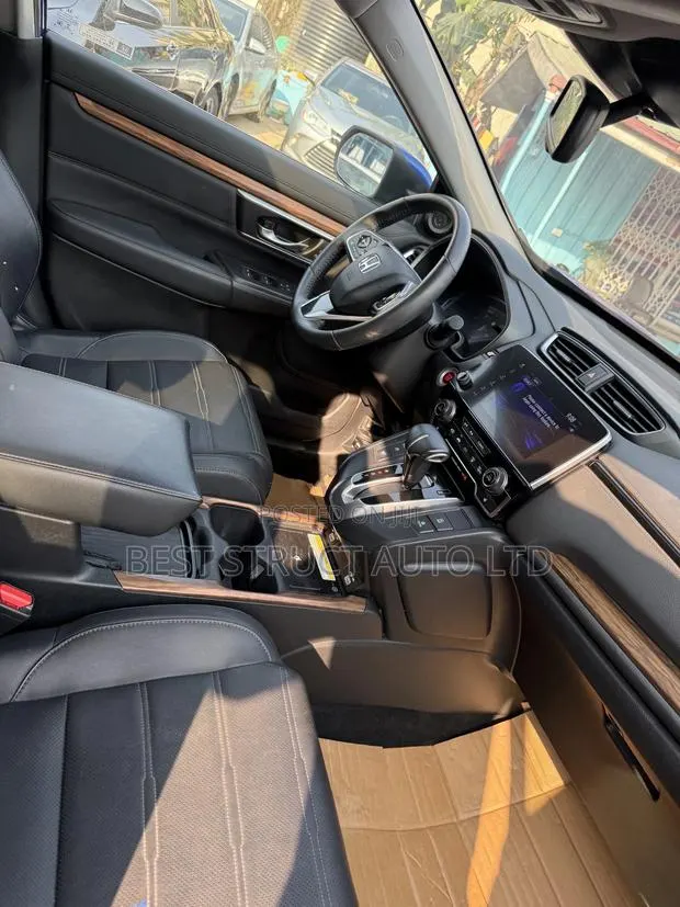 Honda CR-V Touring 2022 Red · Photo 1