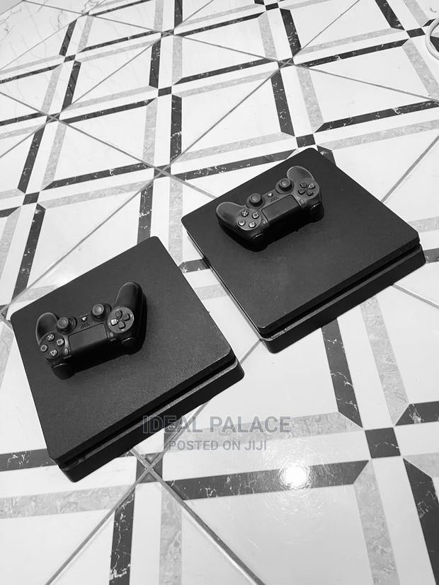 Slim Ps4 With Games Fc 26 · Photo 3