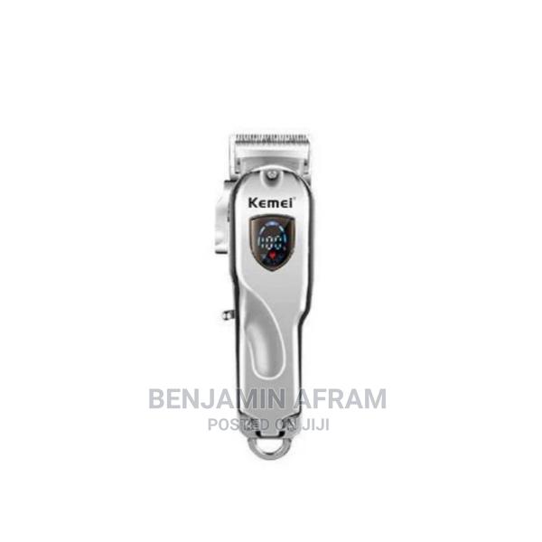 Professional Rechargeable Cordless Hair Clipper · Photo 3