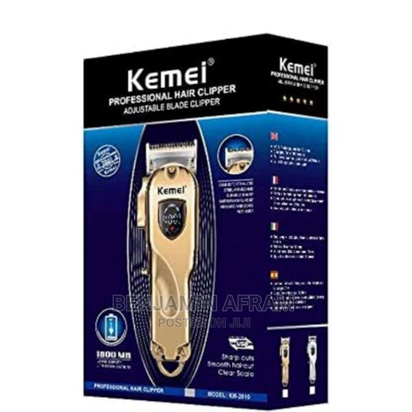 Durable Cordless Rechargeable Hair Trimmer · Photo 1