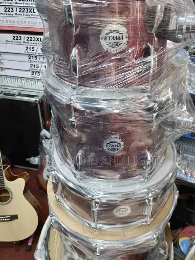 Tama 5-Piece Drum Set - Wine Color · Photo 1