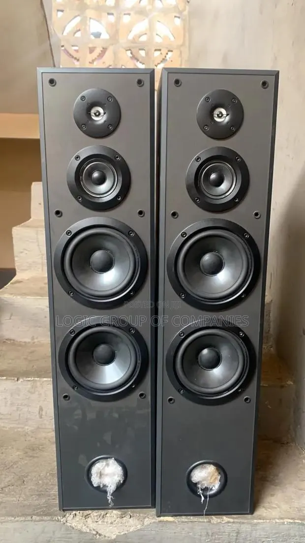 Home Used Speakers · Photo 1
