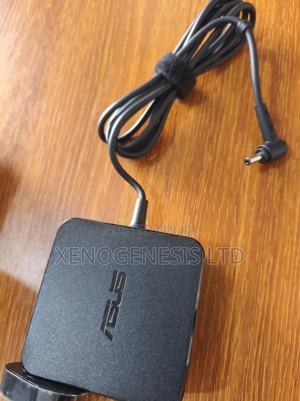 Original Asus Vivobook Charger · Photo 1