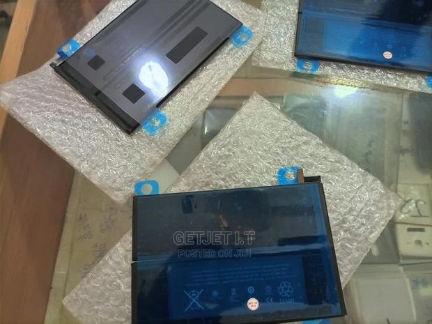 All New Batteries For iPads Available · Photo 2