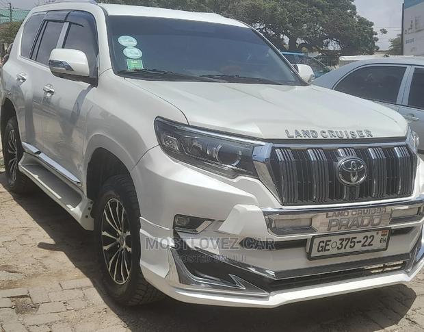 Car for Rent. Rent a Land-Cruisers Prado for Airport Pickup · Photo 3