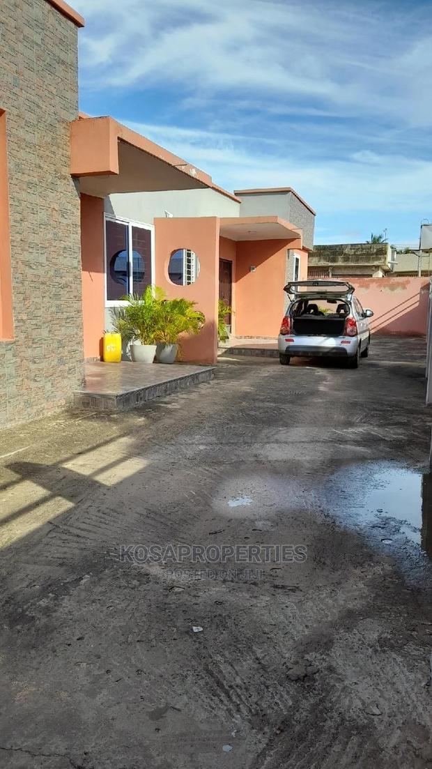 4bdrm House in Nungua Adogonor, Spintex for sale · Photo 2