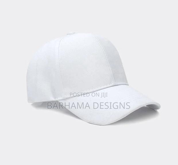 Plain Caps · Photo 1