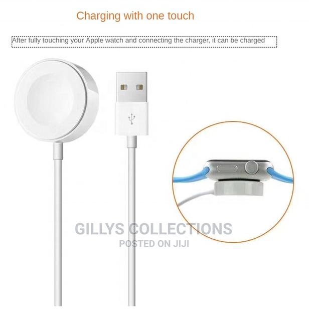 2 in 1 iPhone Charger and Smartwatch · Photo 2