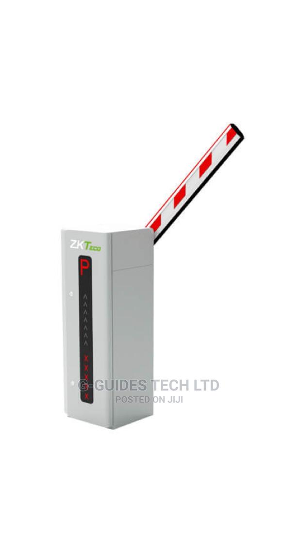 ZKTECO Probg 3030L High Speed Parking Barrier WITH 3M BOOM · Photo 4