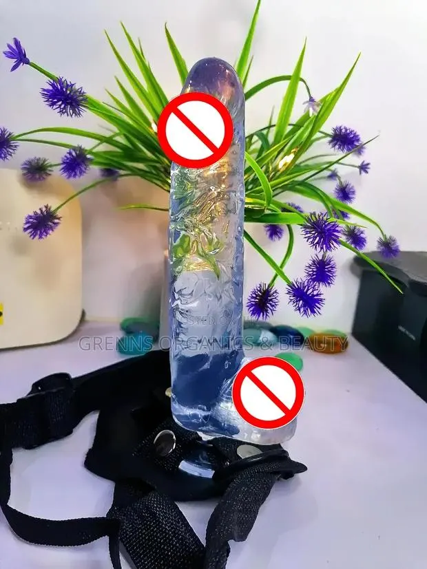 Transparent Strap on Dildo · Photo 1