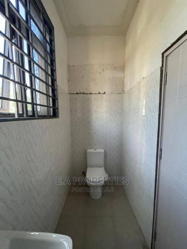 3bdrm Apartment in E a Propertis, Coffee Shop Area for Rent · Photo 3
