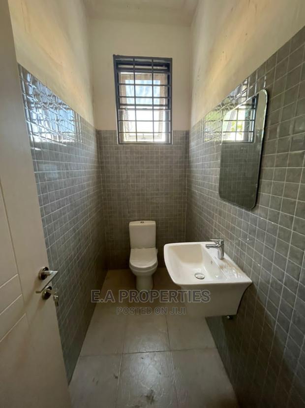 3bdrm Apartment in E a Propertis, Coffee Shop Area for Rent · Photo 8