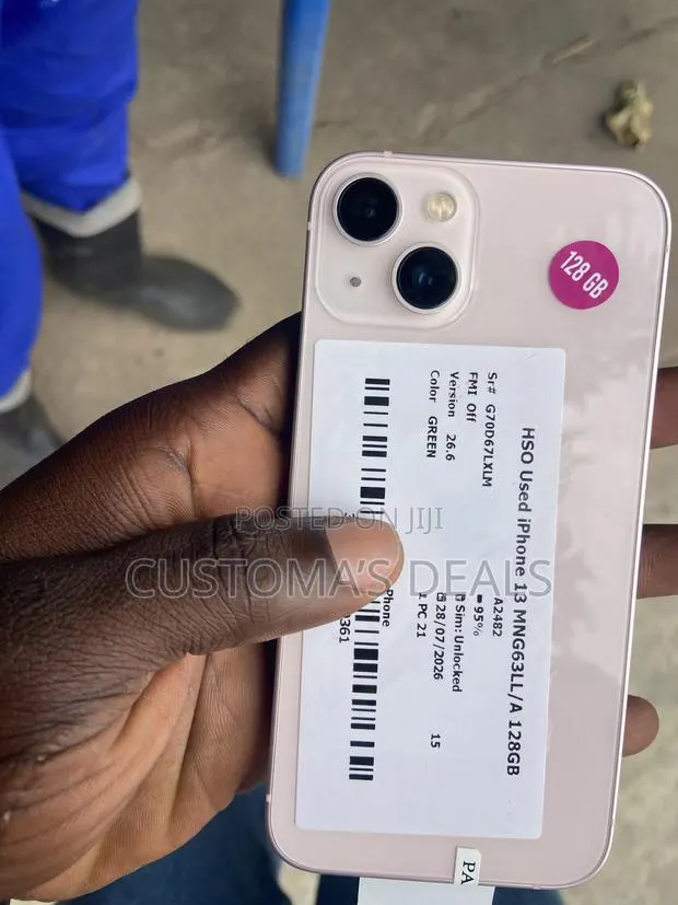 New Apple iPhone 13 128 GB Pink · Photo 1