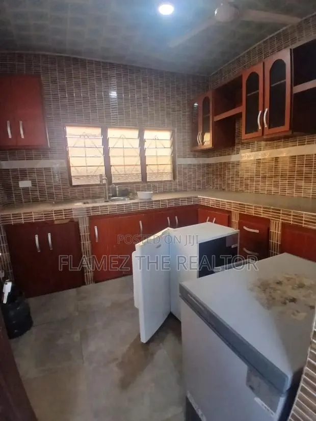 2bdrm Apartment in Kpobiman Container, Amasaman for rent · Photo 1