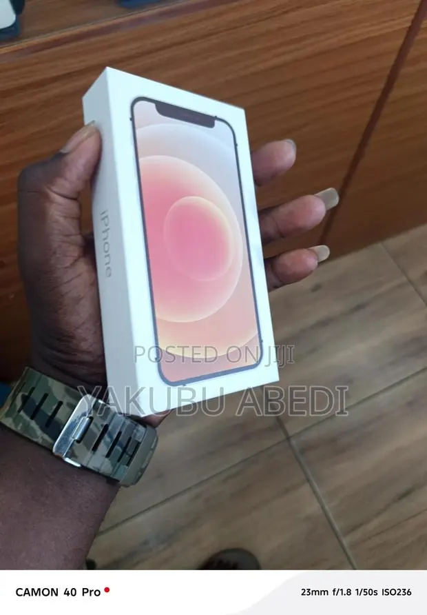 New Apple iPhone 12 mini 128 GB Purple · Photo 1