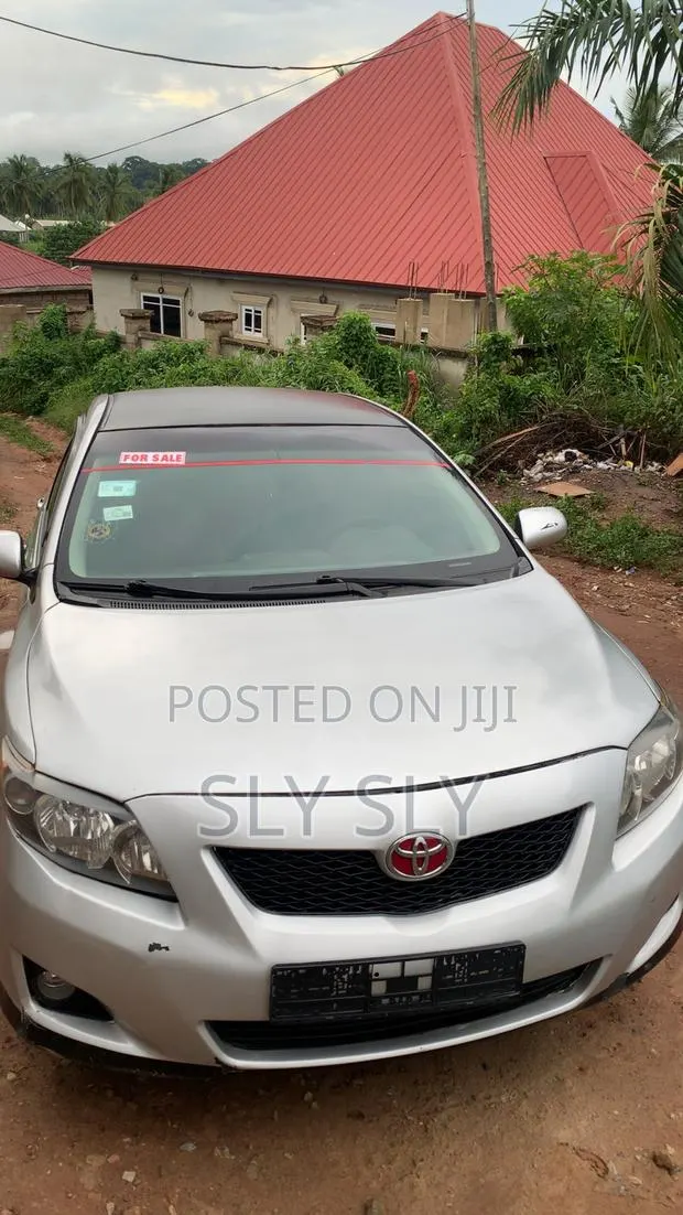 Toyota Corolla 2009 Silver · Photo 1