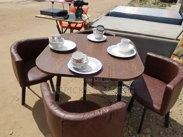Dinning Set · Photo 1