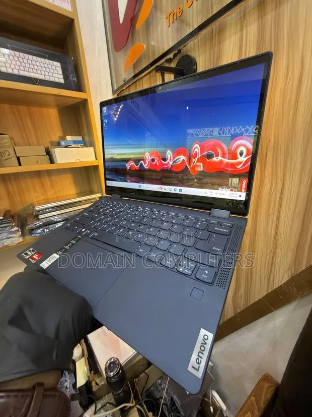 Laptop Lenovo Yoga 7 15ITL5 16GB AMD Ryzen 7 SSD 256GB · Photo 1