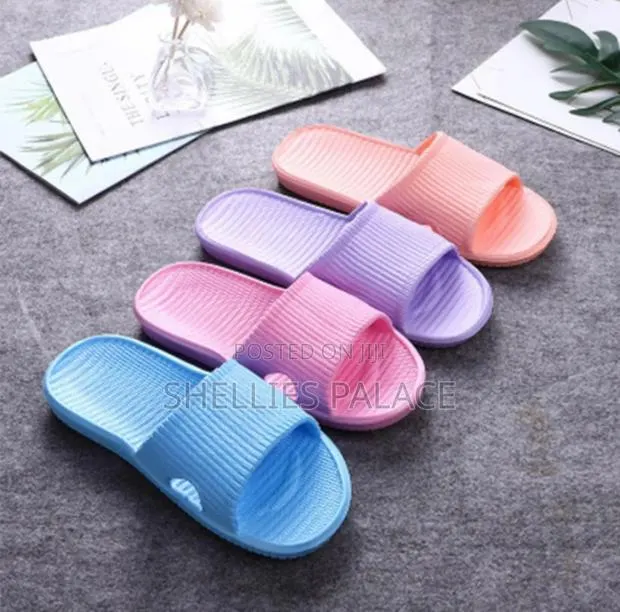 Foam Bathroom Slippers Non-Slip Spa Shower Sandal · Photo 1
