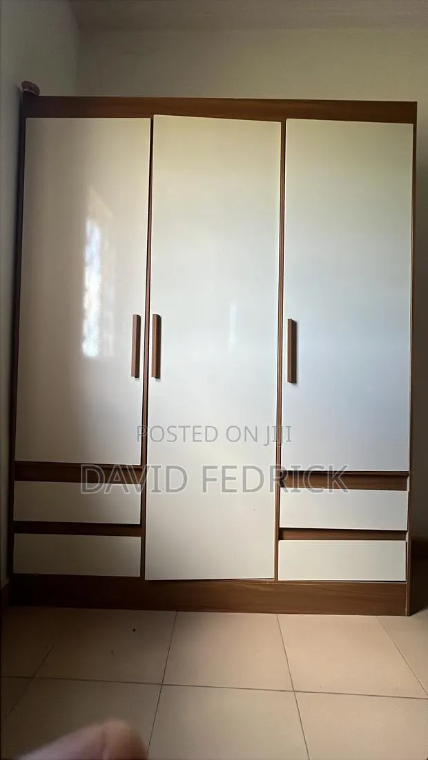 Home Appliances · Photo 1