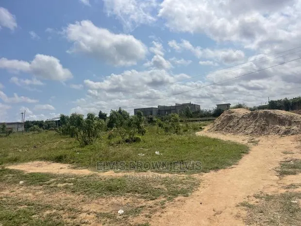 Do You Want to Buy Land at West Trasacco or You Have Car To · Photo 1