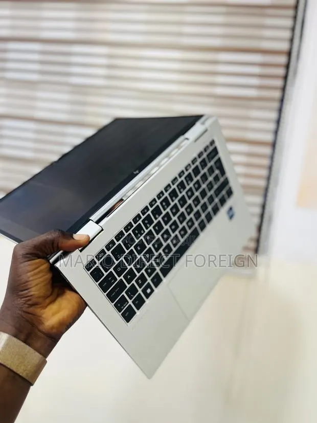 Laptop HP EliteBook x360 1040 G9 16GB Intel Core i7 SSD 512GB · Photo 1