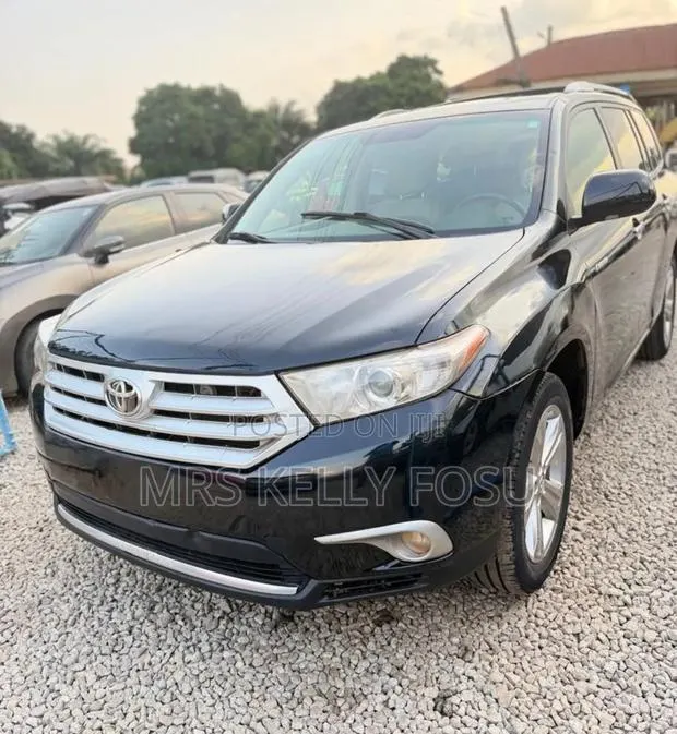 Toyota Highlander 2010 Black · Photo 1