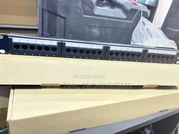 24 Port Networking Cat6 Patch Panel · Photo 1