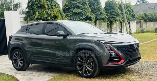 Changan UNI-T 1.5 FWD 2020 Gray · Photo 1