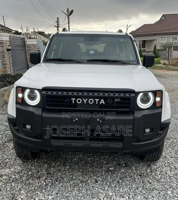 Toyota Land Cruiser Prado 2026 White · Photo 1