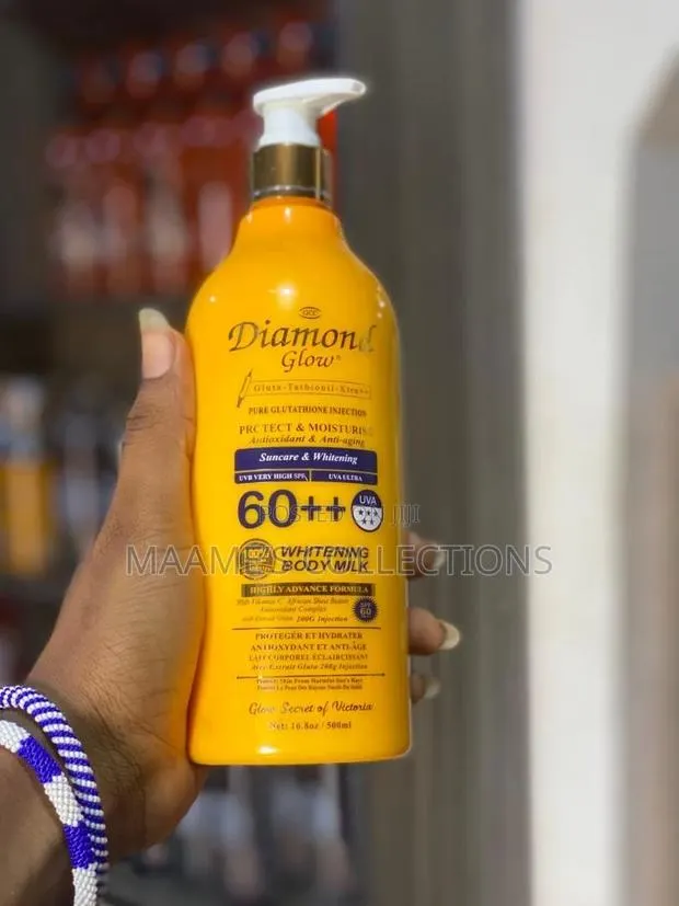 Diamond Glow Whitening Body Milk · Photo 1
