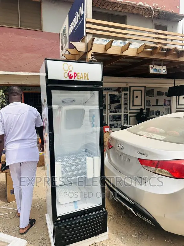 Text Us for Your Display Fridge Pearl PVC-424 · Photo 1