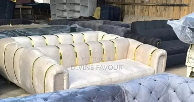 Royals Sofas Available for Sale · Photo 1