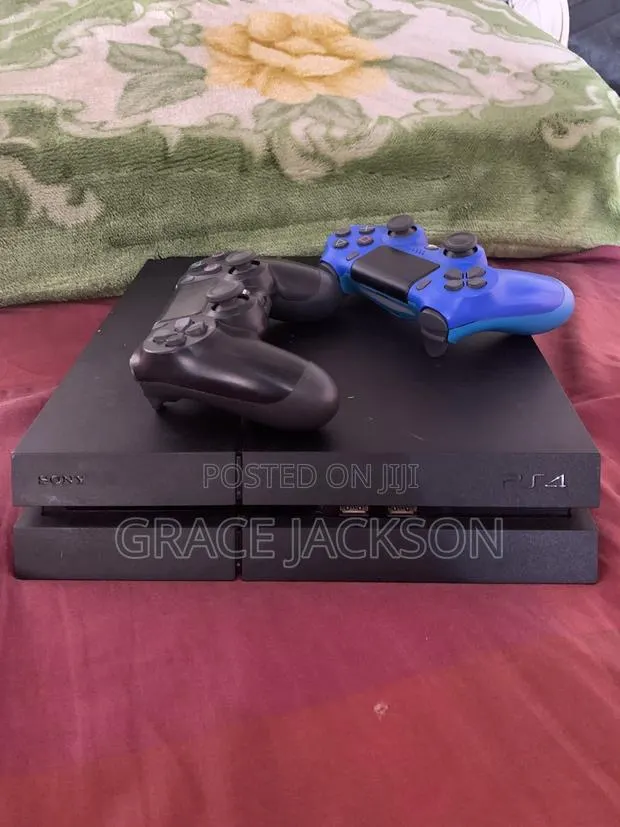 Playstation4 for Sale · Photo 1