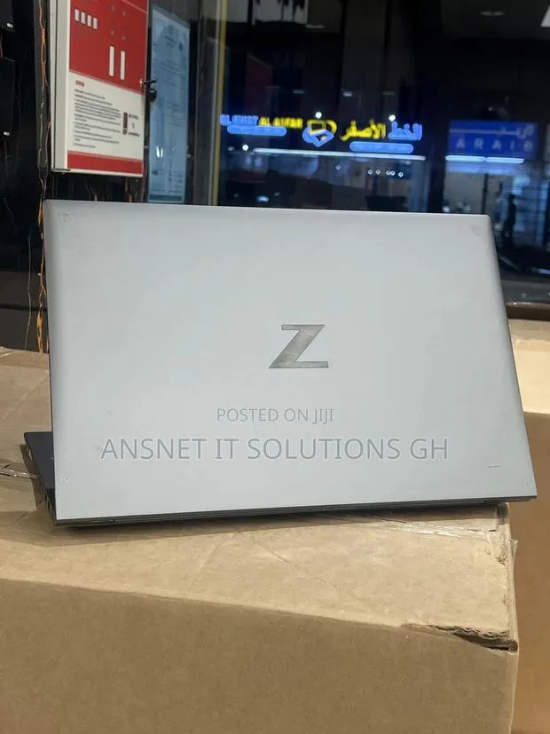 New Laptop HP ZBook Firefly G8 16GB Intel Core i7 SSD 256GB · Photo 1